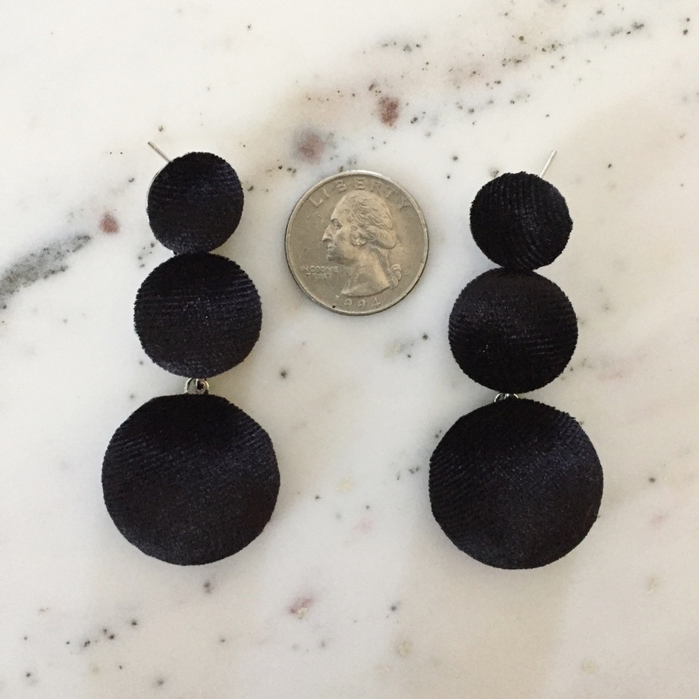 "Lizzie" Earrings || Black Velvet Bon Bon - Picture 4 of 9